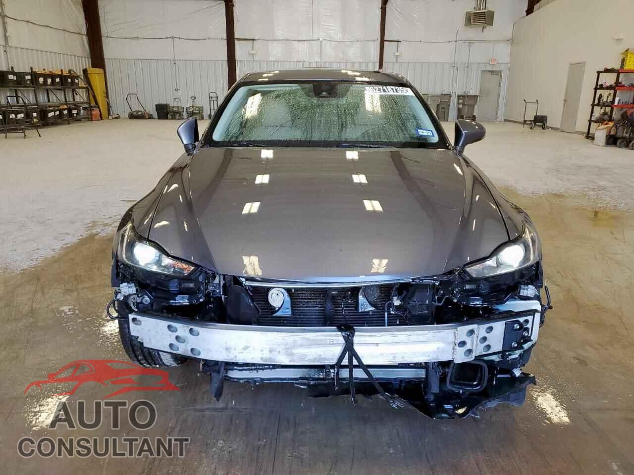 LEXUS IS 2017 - JTHBA1D2XH5054555