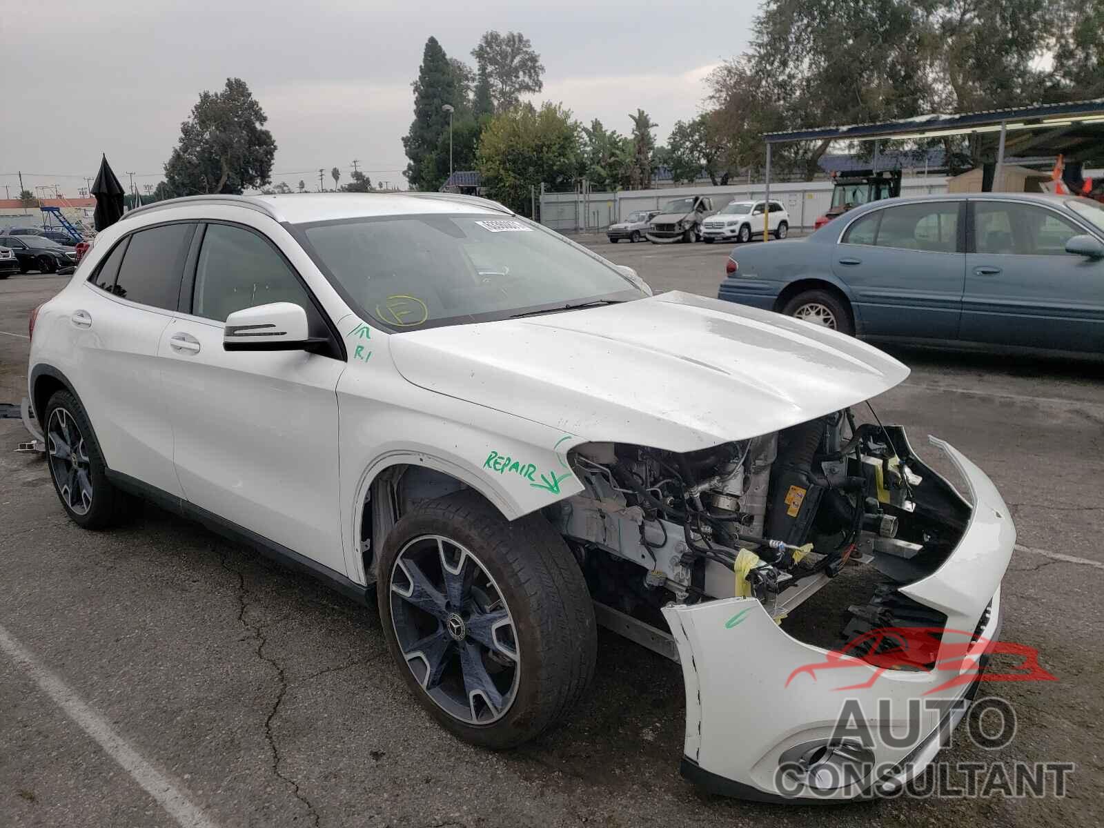 MERCEDES-BENZ GLA-CLASS 2019 - WDCTG4EB1KU001089