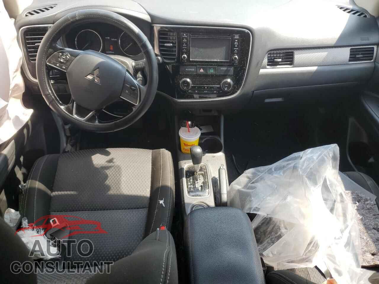 MITSUBISHI OUTLANDER 2016 - JA4AD3A33GZ046392