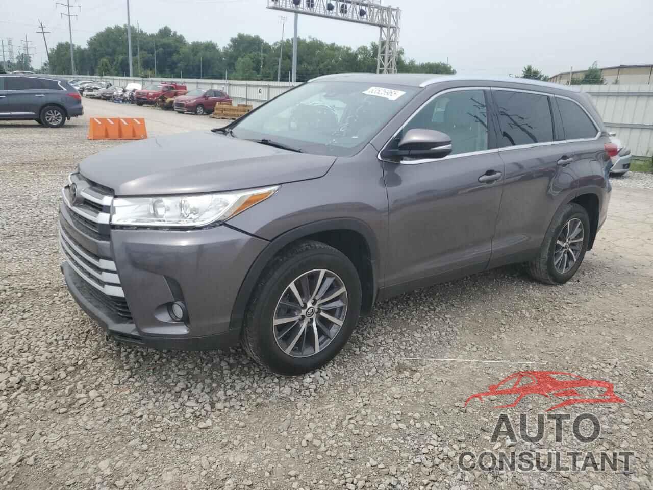 TOYOTA HIGHLANDER 2019 - 5TDJZRFH7KS586983