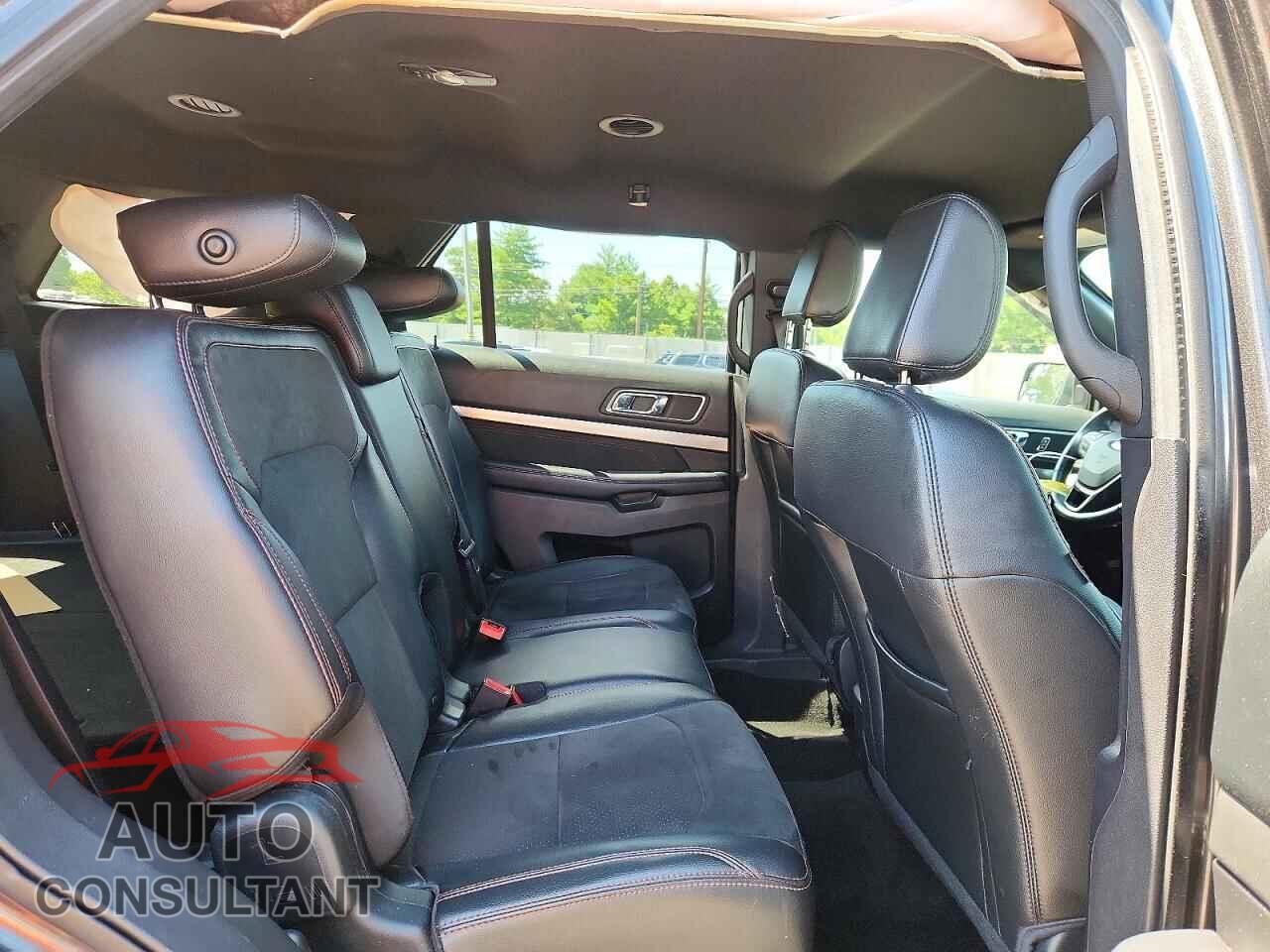 FORD EXPLORER 2018 - 1FM5K8D86JGB25619
