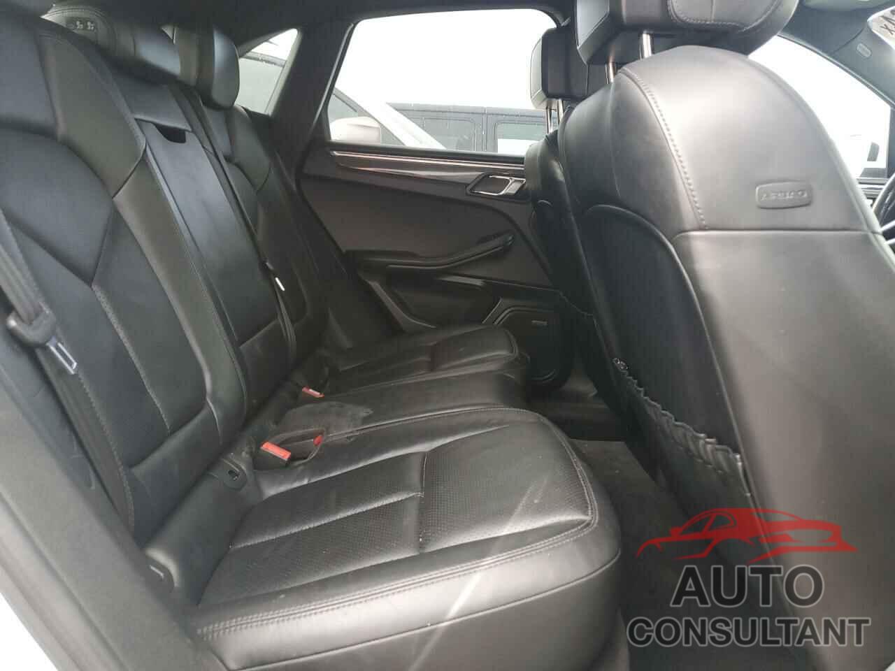 PORSCHE MACAN 2016 - WP1AB2A56GLB48617