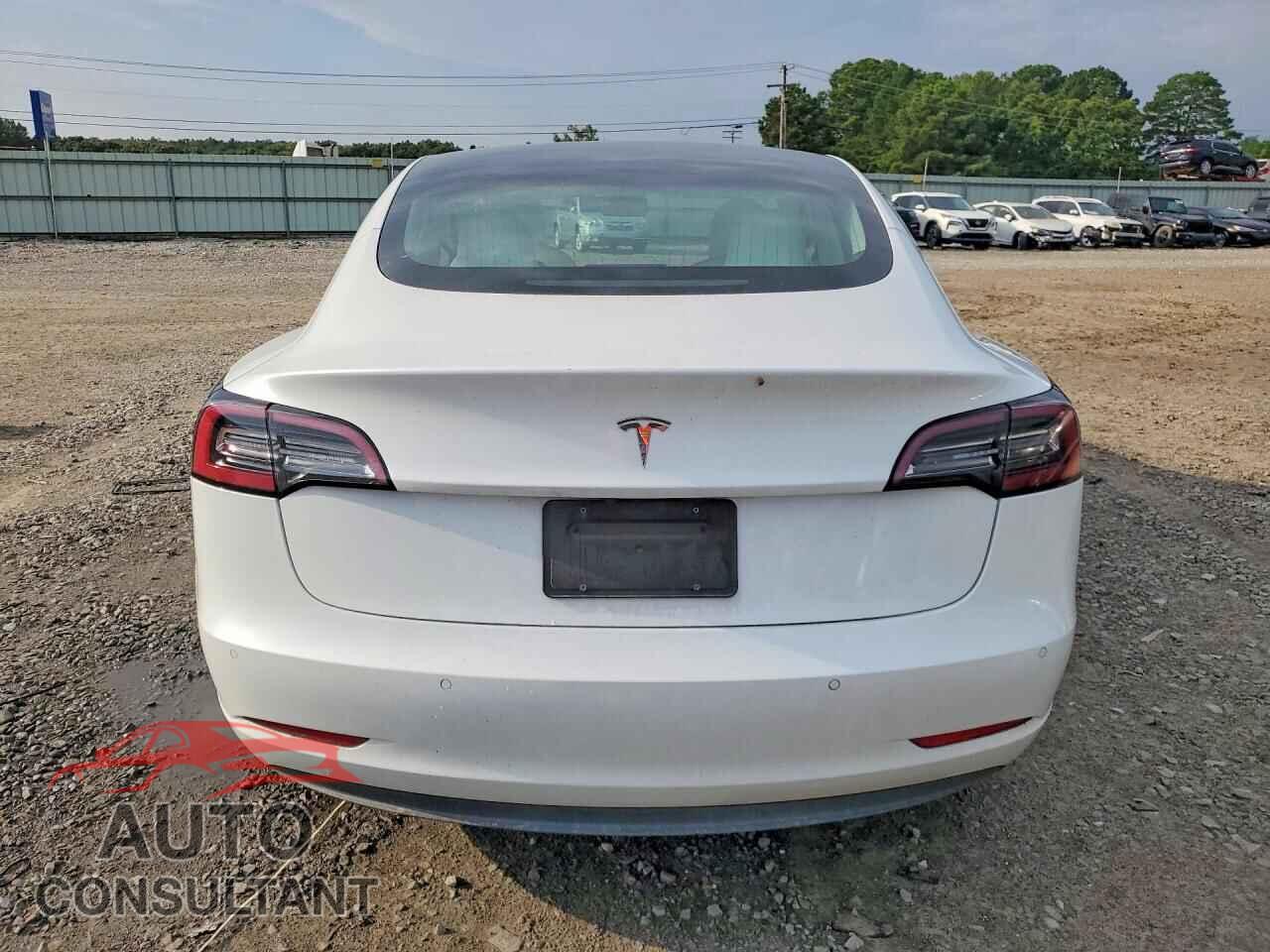TESLA MODEL 3 2018 - 5YJ3E1EA6JF169657