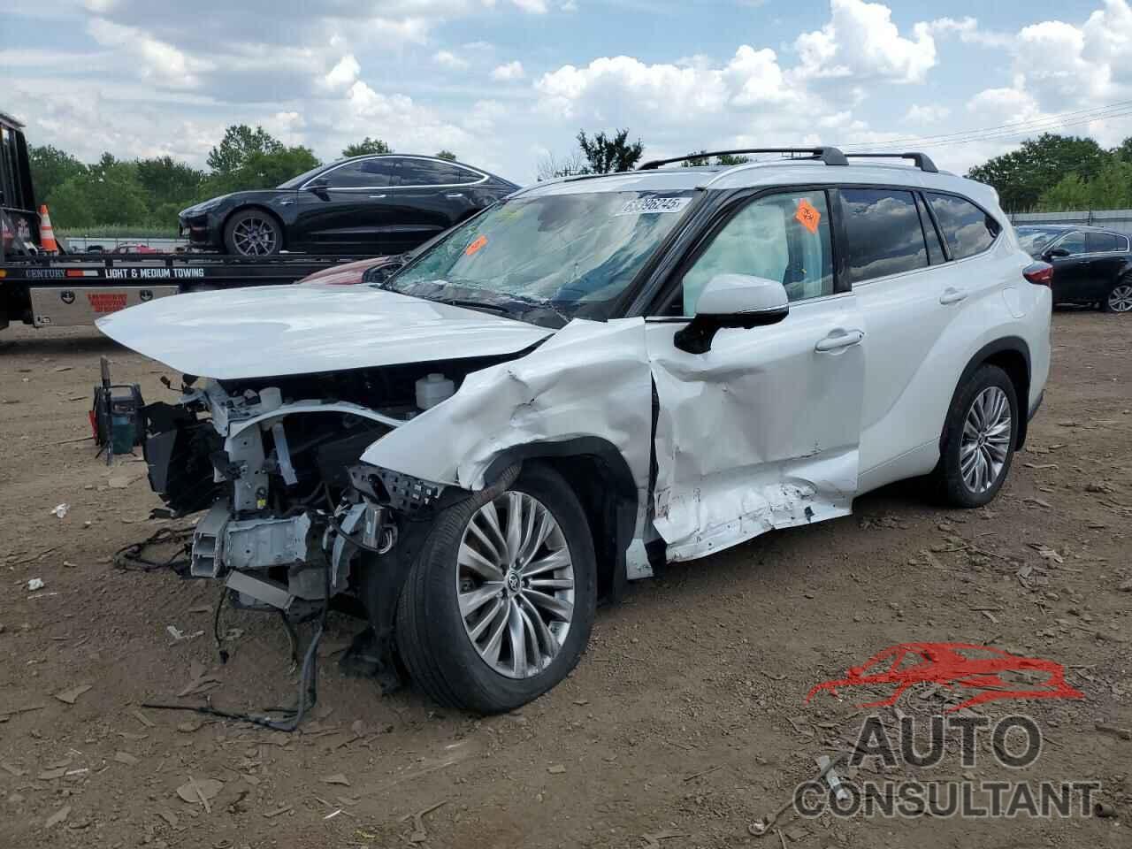 TOYOTA HIGHLANDER 2023 - 5TDKDRBH3PS515666