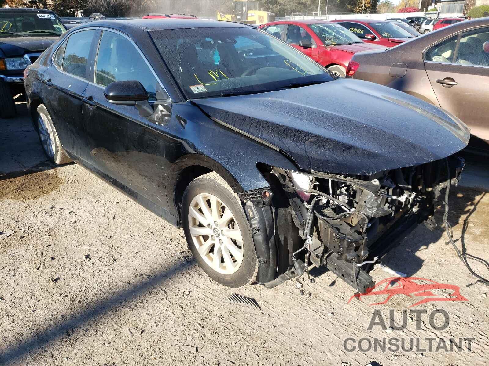TOYOTA CAMRY 2018 - 4T1B11HK6JU088964