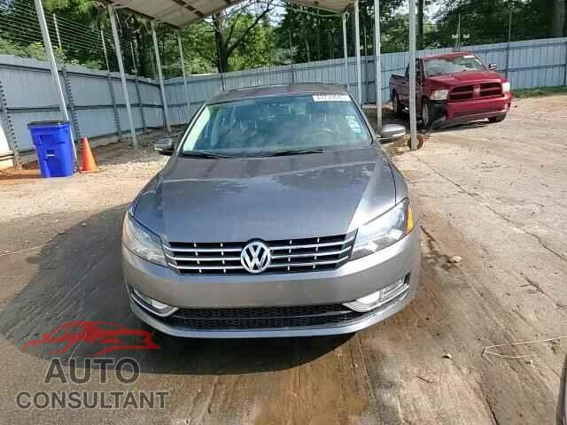 VOLKSWAGEN PASSAT 2015 - 1VWAS7A35FC090363