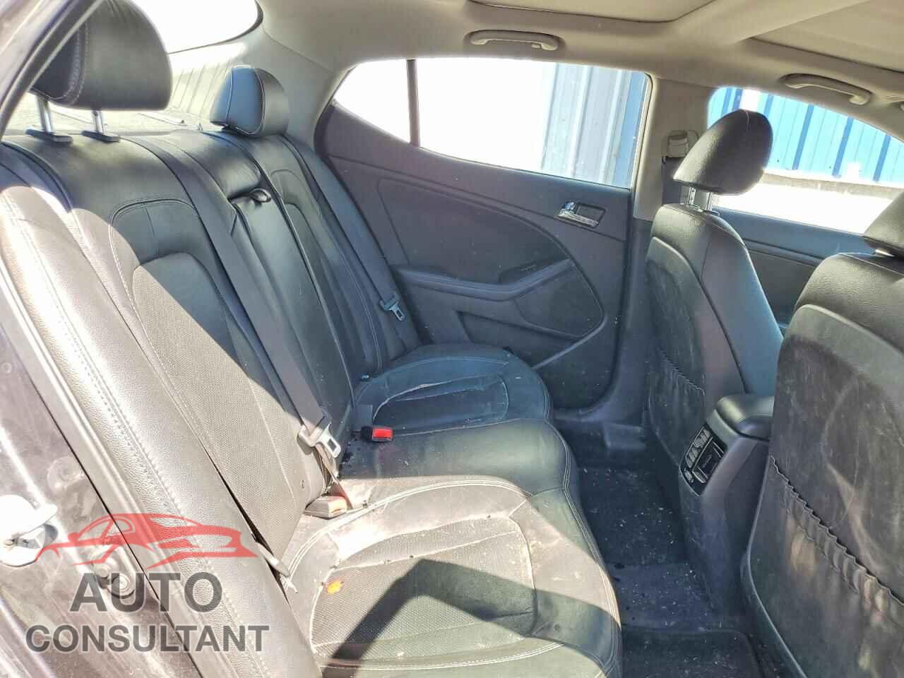 KIA OPTIMA 2011 - KNAGN4A72B5215997