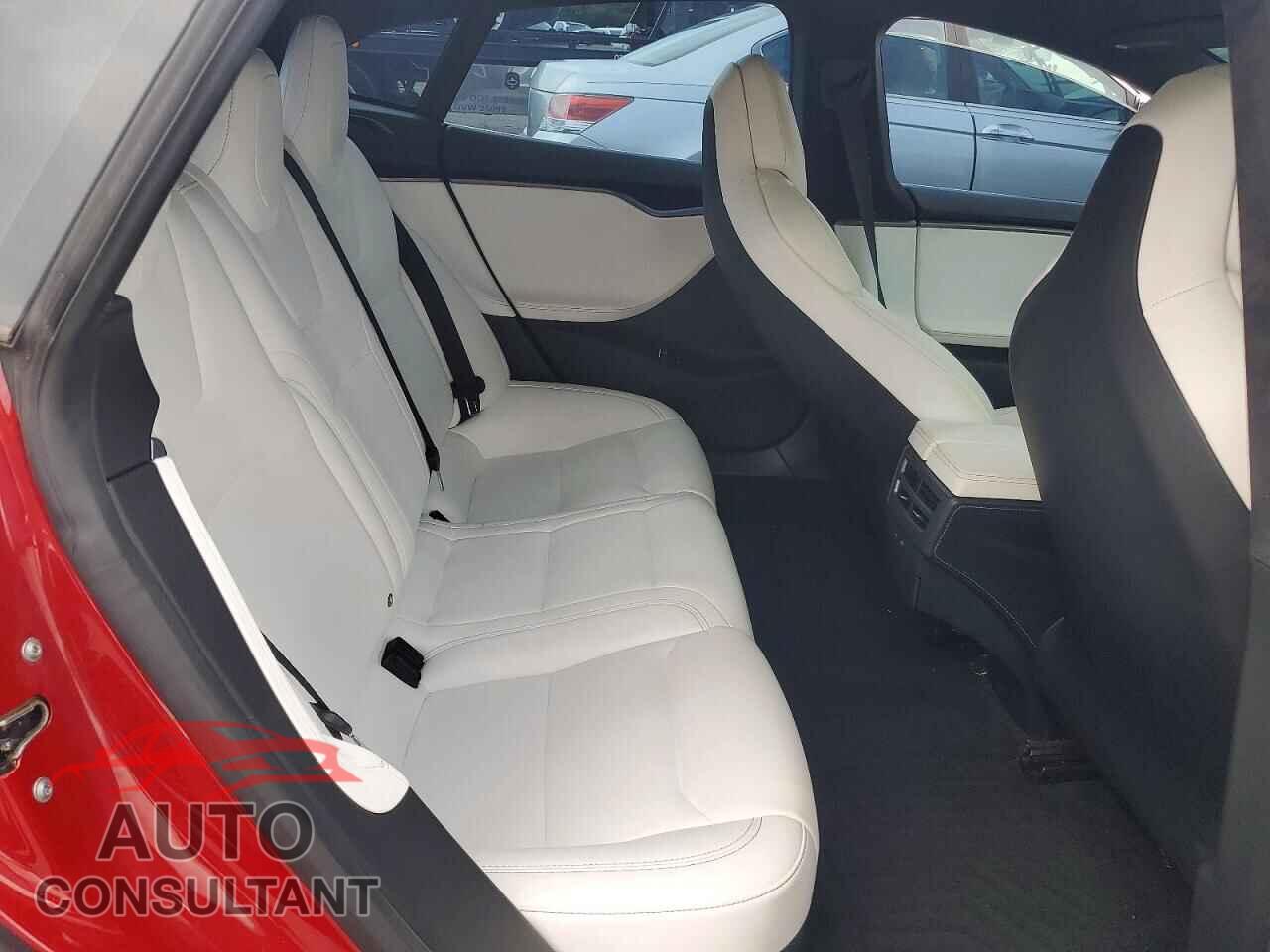 TESLA MODEL S 2018 - 5YJSA1E21JF286627
