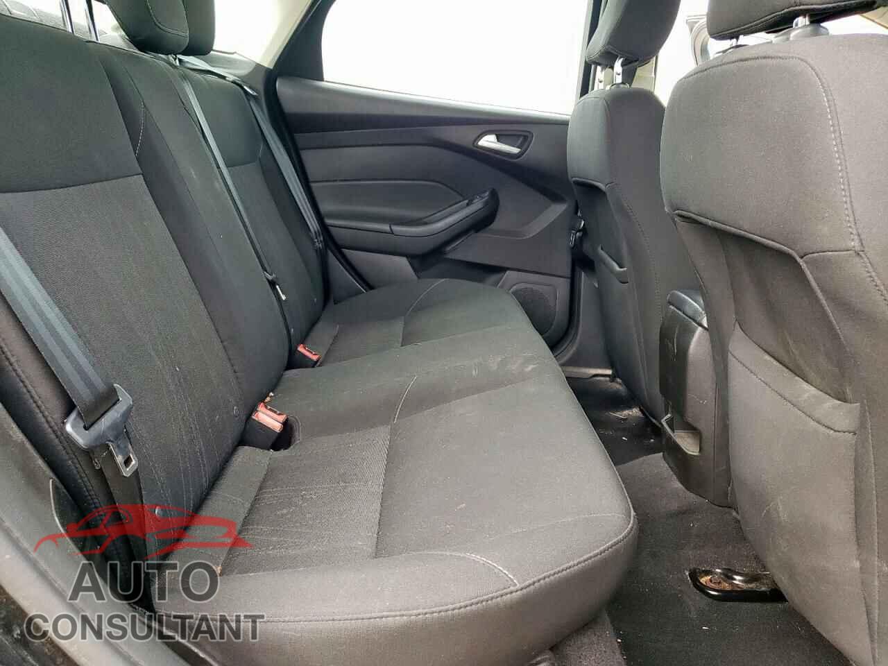 FORD FOCUS 2016 - 1FADP3F24GL314966