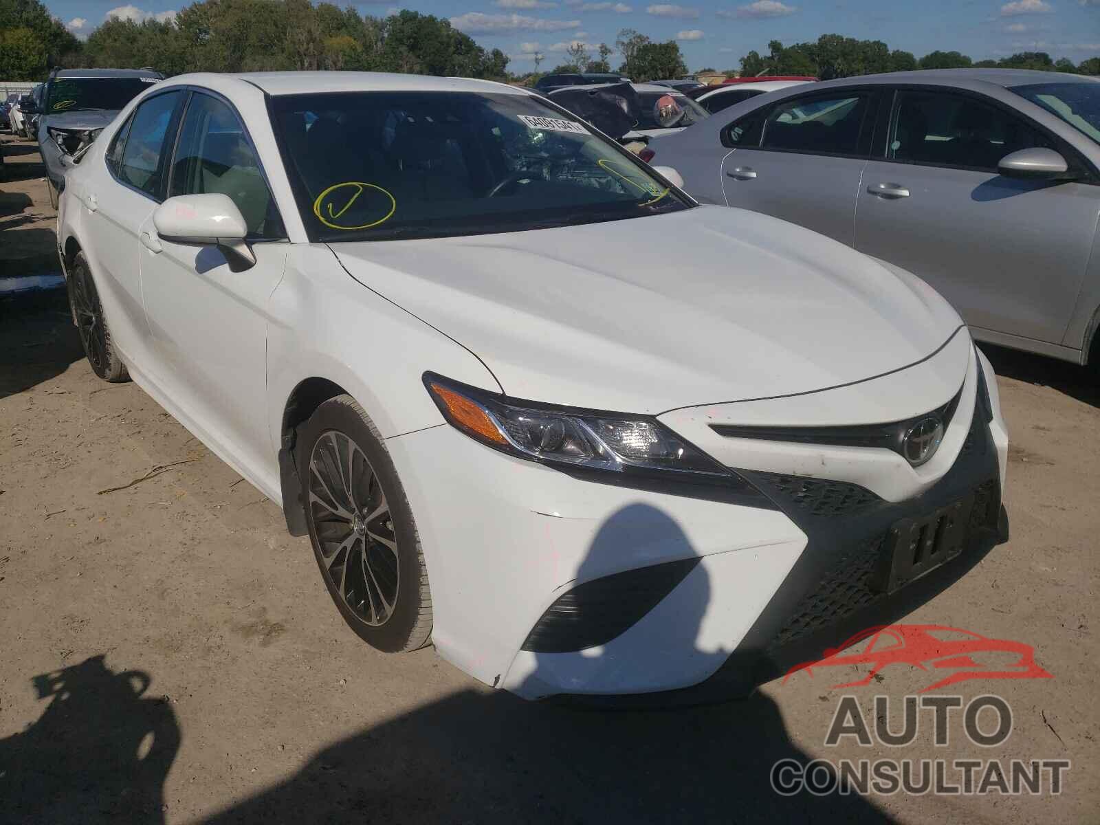 TOYOTA CAMRY 2018 - 4T1B11HK3JU530812