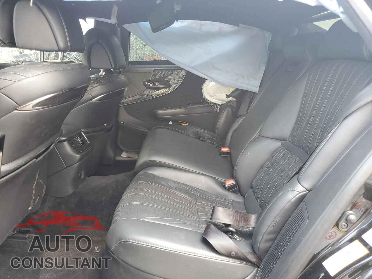 LEXUS LS500 2018 - JTHCYLFF1J5000367