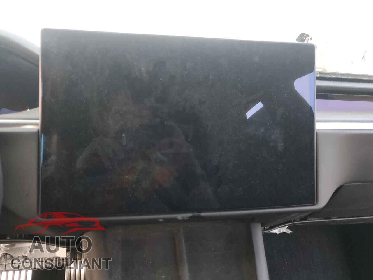 TESLA MODEL S 2022 - 5YJSA1E53NF465509