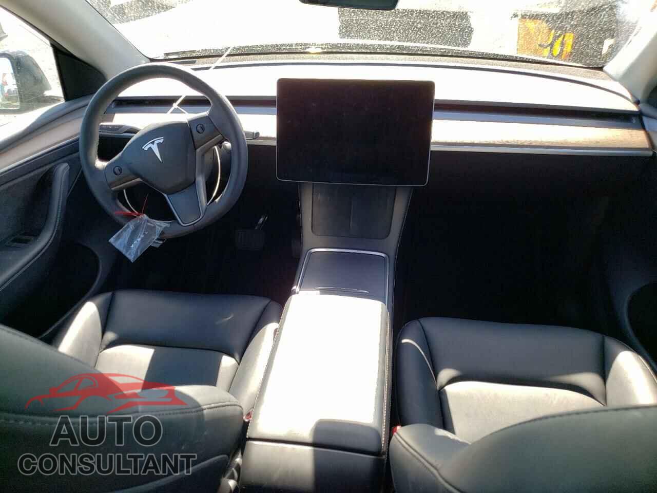 TESLA MODEL Y 2022 - 7SAYGDEE5NF553796