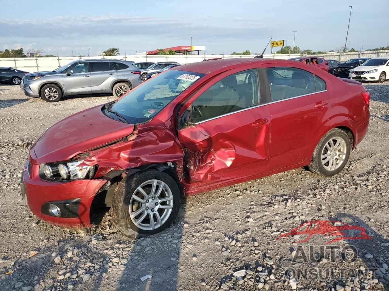 CHEVROLET SONIC 2013 - 1G1JC5SH0D4211184
