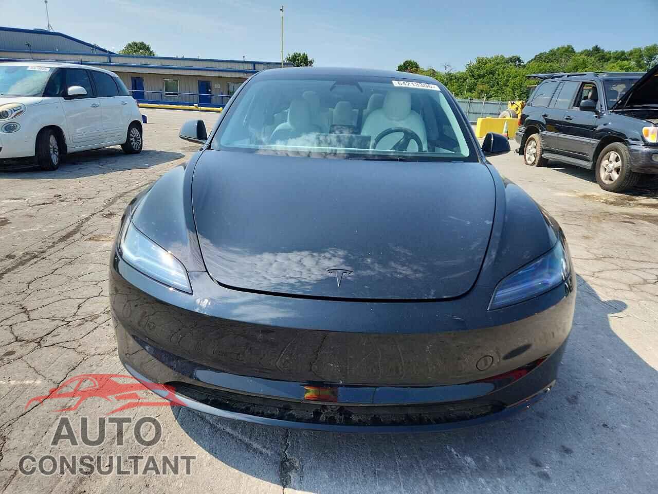 TESLA MODEL 3 2026 - 5YJ3E1EA2TF140904