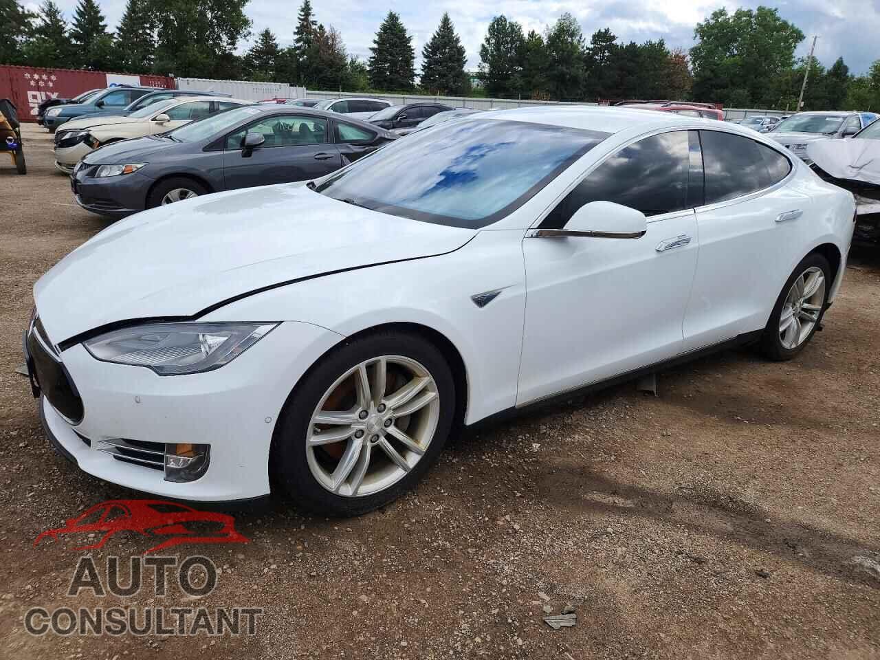 TESLA MODEL S 2015 - 5YJSA1H29FF084802