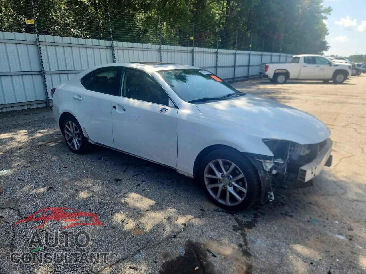 LEXUS IS 2012 - JTHCF5C20C5054796