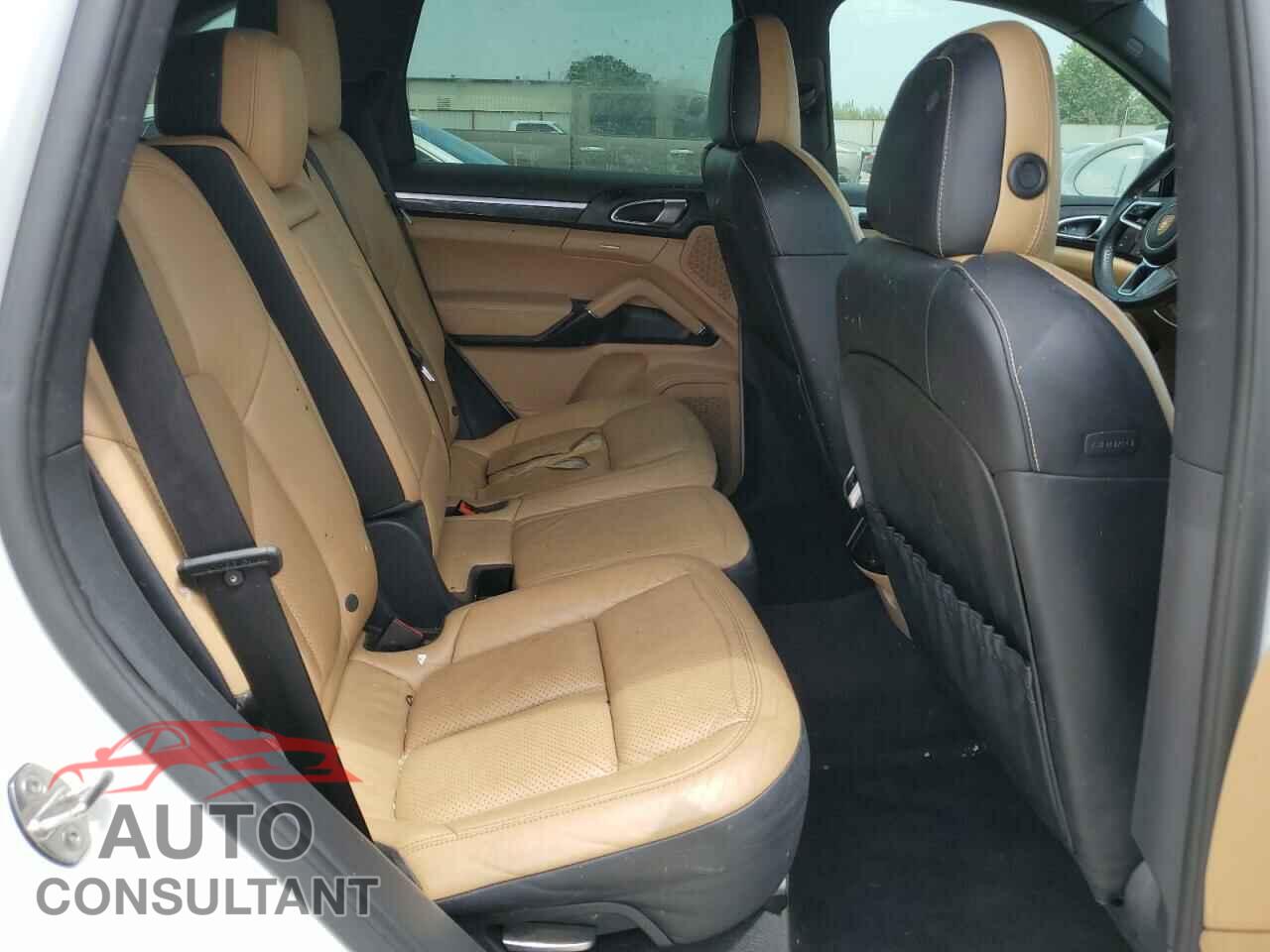 PORSCHE CAYENNE 2016 - WP1AA2A26GLA05286