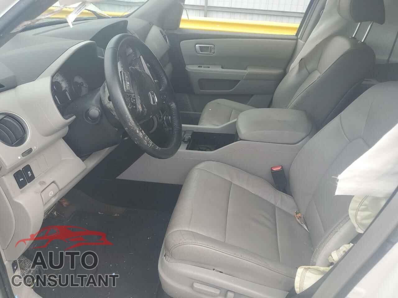 HONDA PILOT 2013 - 5FNYF3H95DB027045