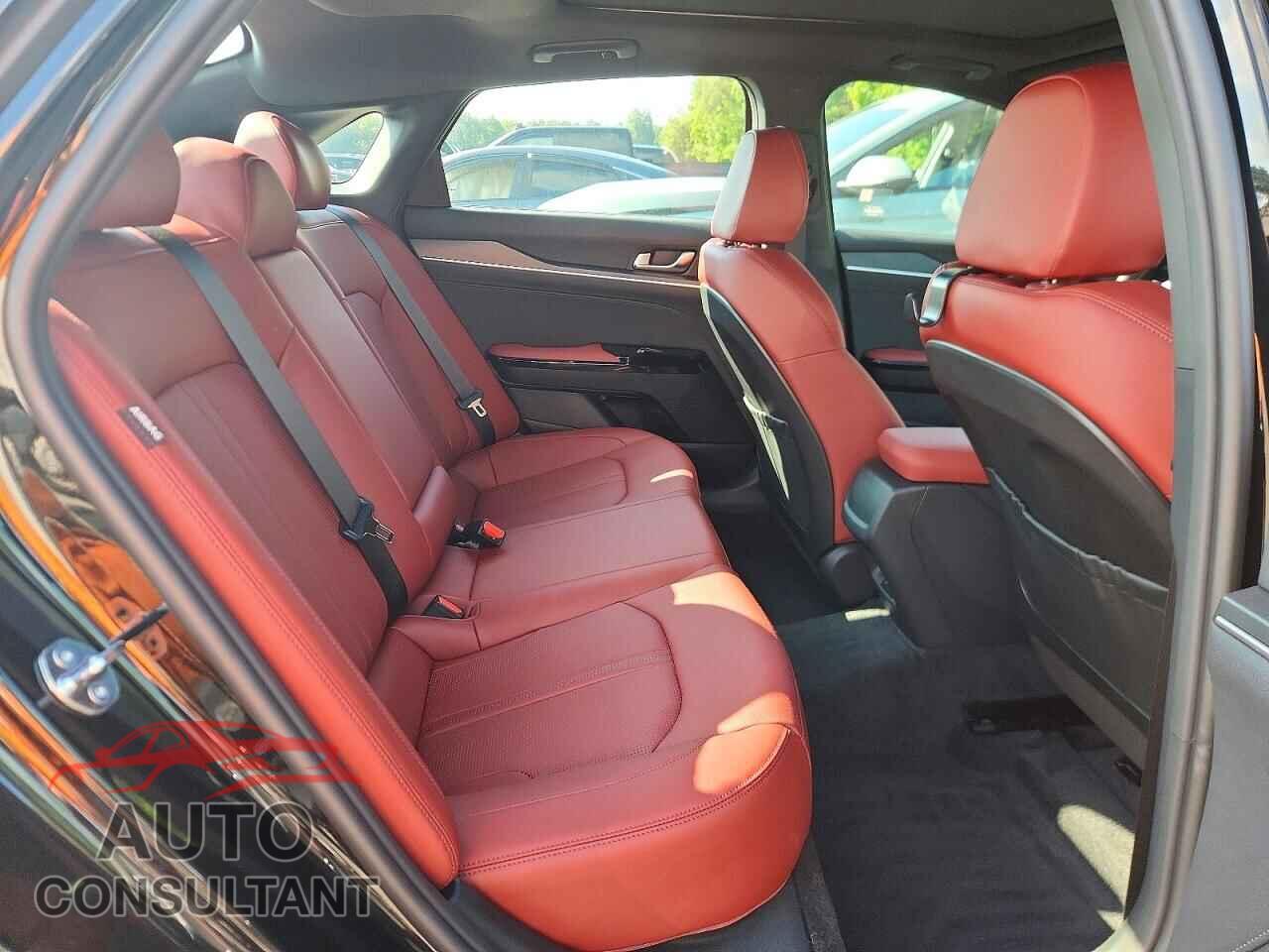 KIA K5 2026 - KNAG64J73T5449242