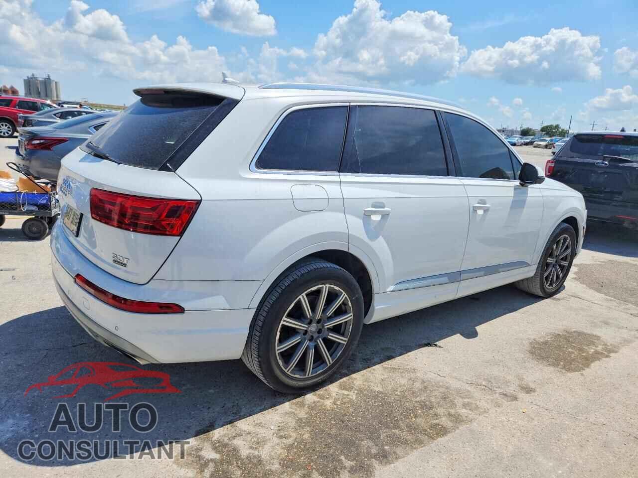AUDI Q7 2018 - WA1LAAF72JD002714