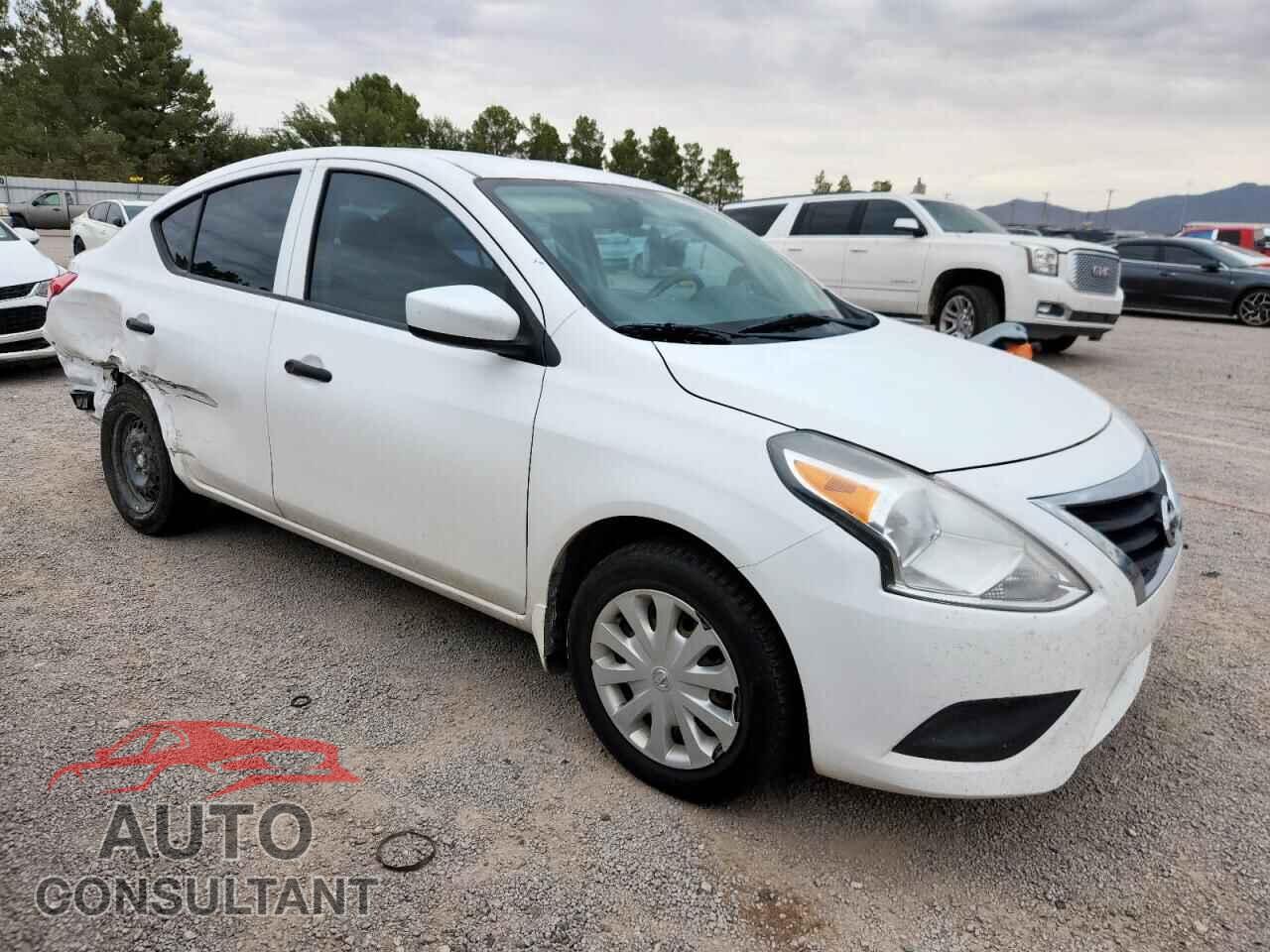 NISSAN VERSA 2017 - 3N1CN7AP8HL884967