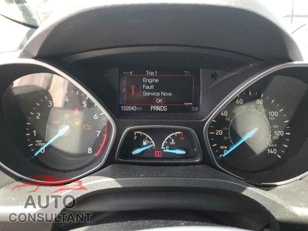 FORD ESCAPE 2017 - 1FMCU0GD4HUC63070