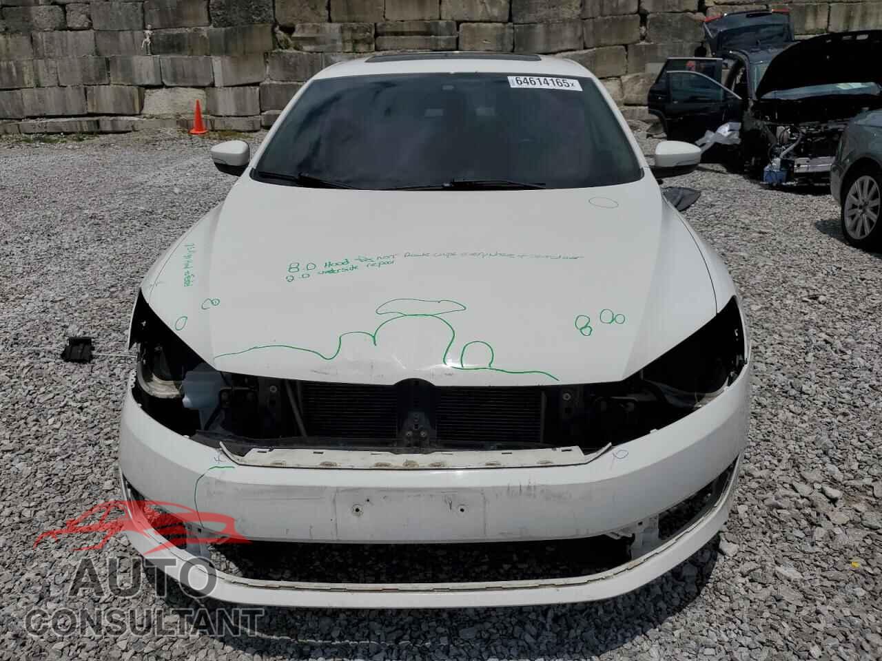 VOLKSWAGEN PASSAT 2014 - 1VWCN7A39EC096178