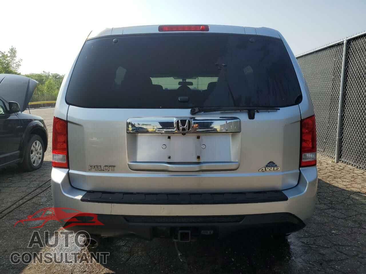HONDA PILOT 2014 - 5FNYF4H44EB016078