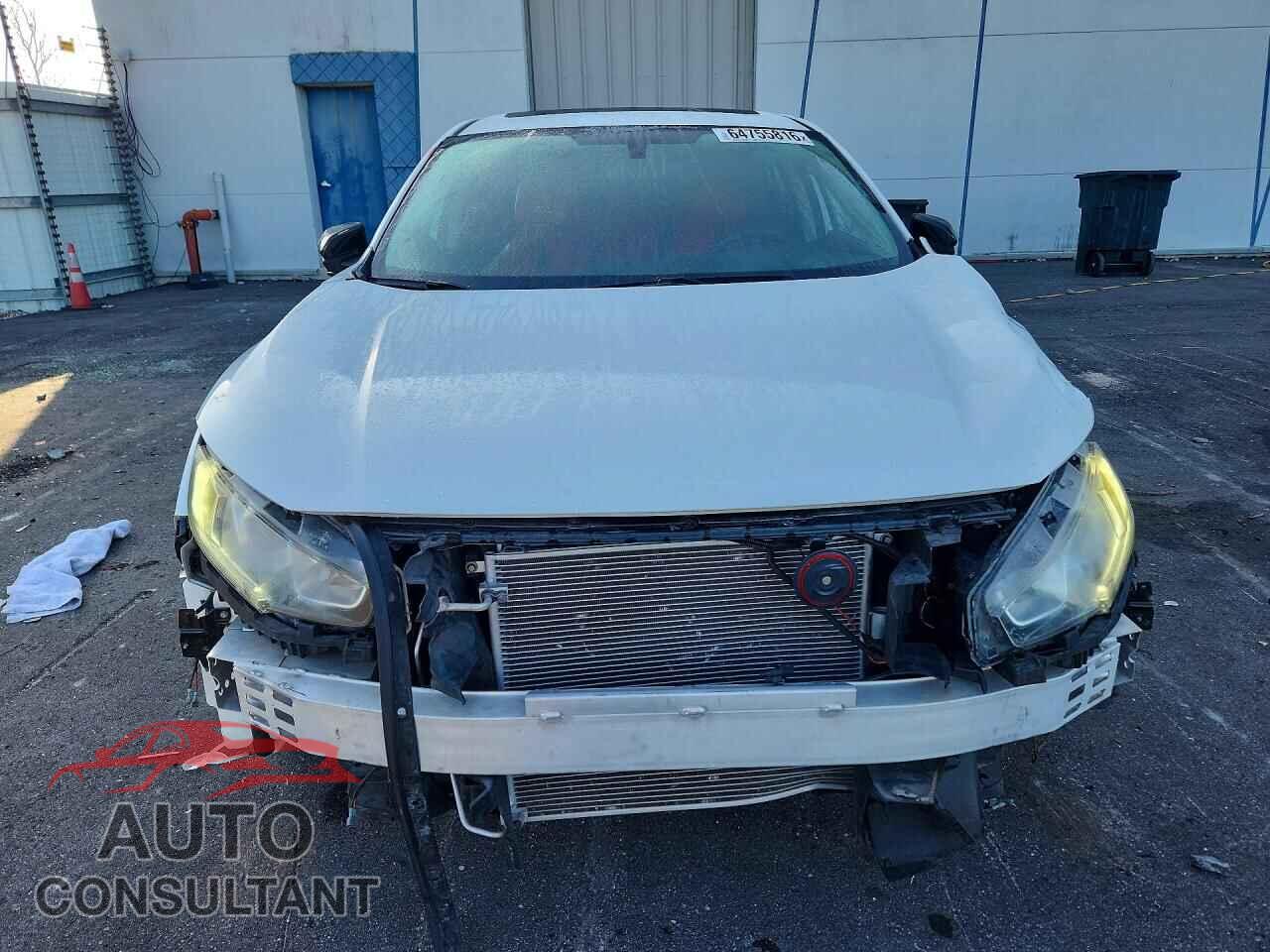 HONDA CIVIC 2017 - 2HGFC2F70HH567027