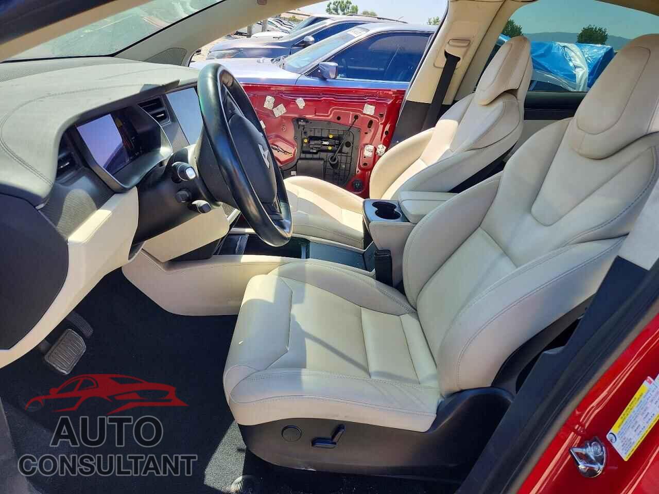TESLA MODEL X 2018 - 5YJXCAE26JF127182