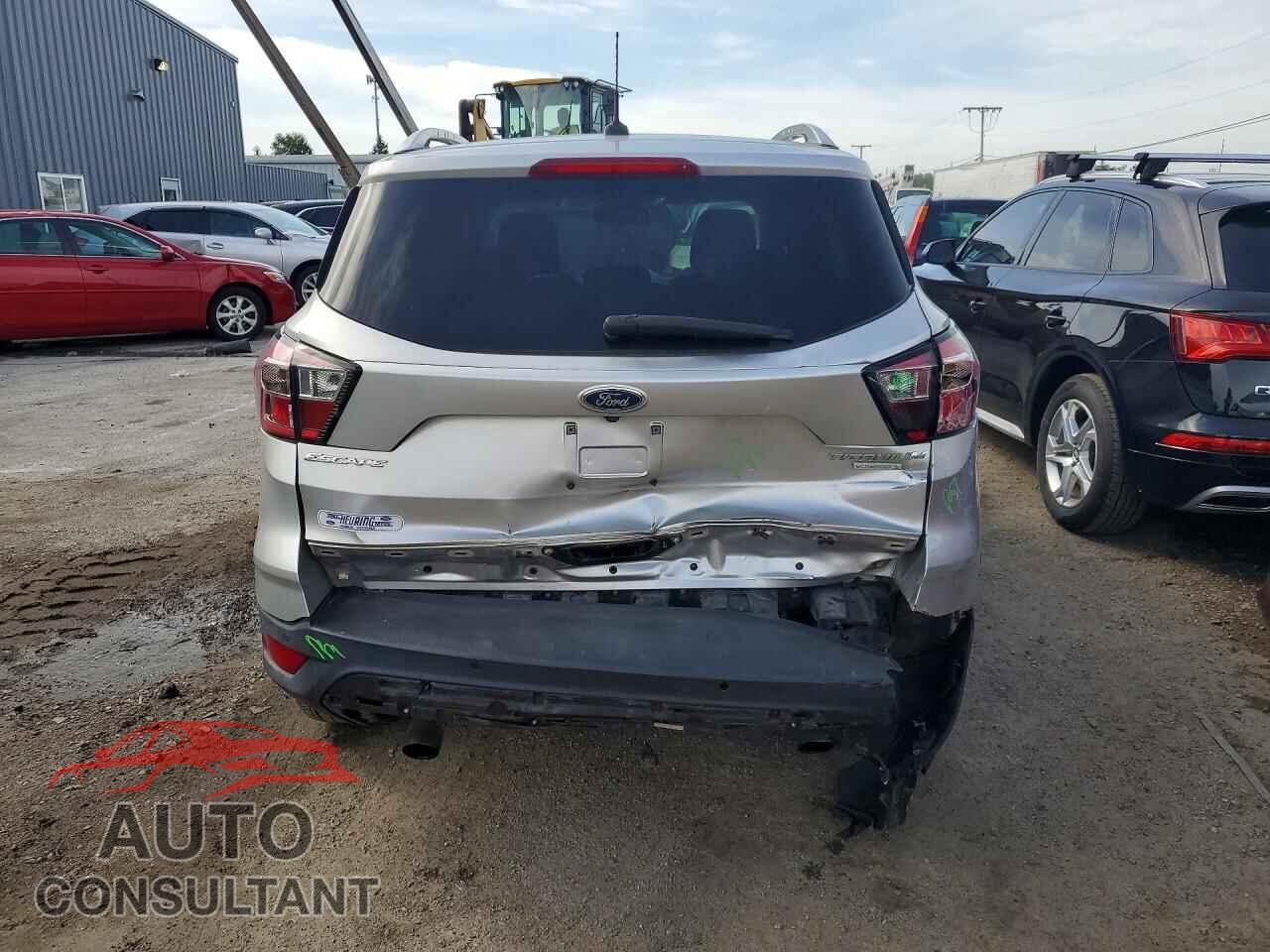 FORD ESCAPE 2017 - 1FMCU0JD0HUC33332