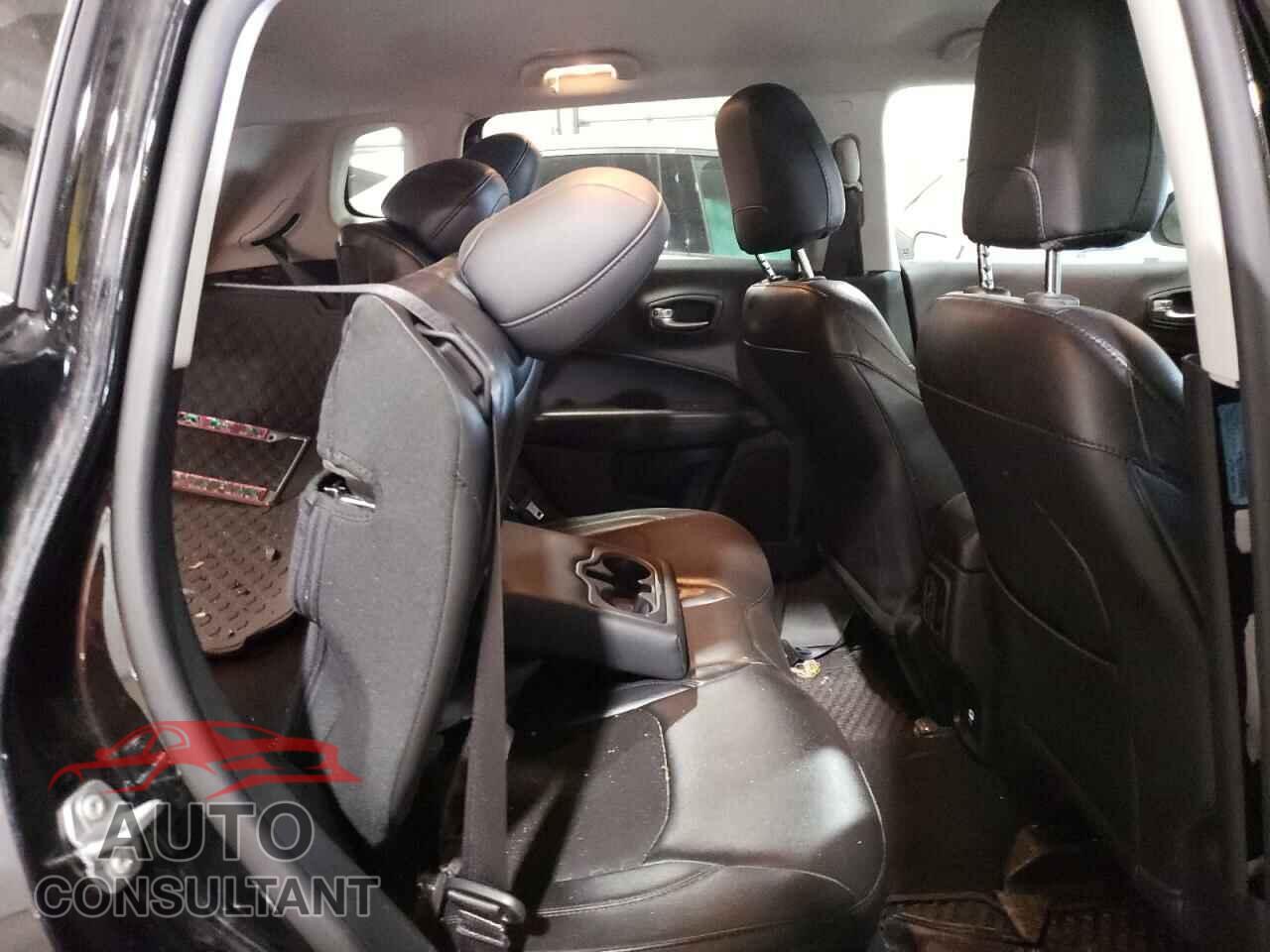 JEEP COMPASS 2018 - 3C4NJDBB4JT453132