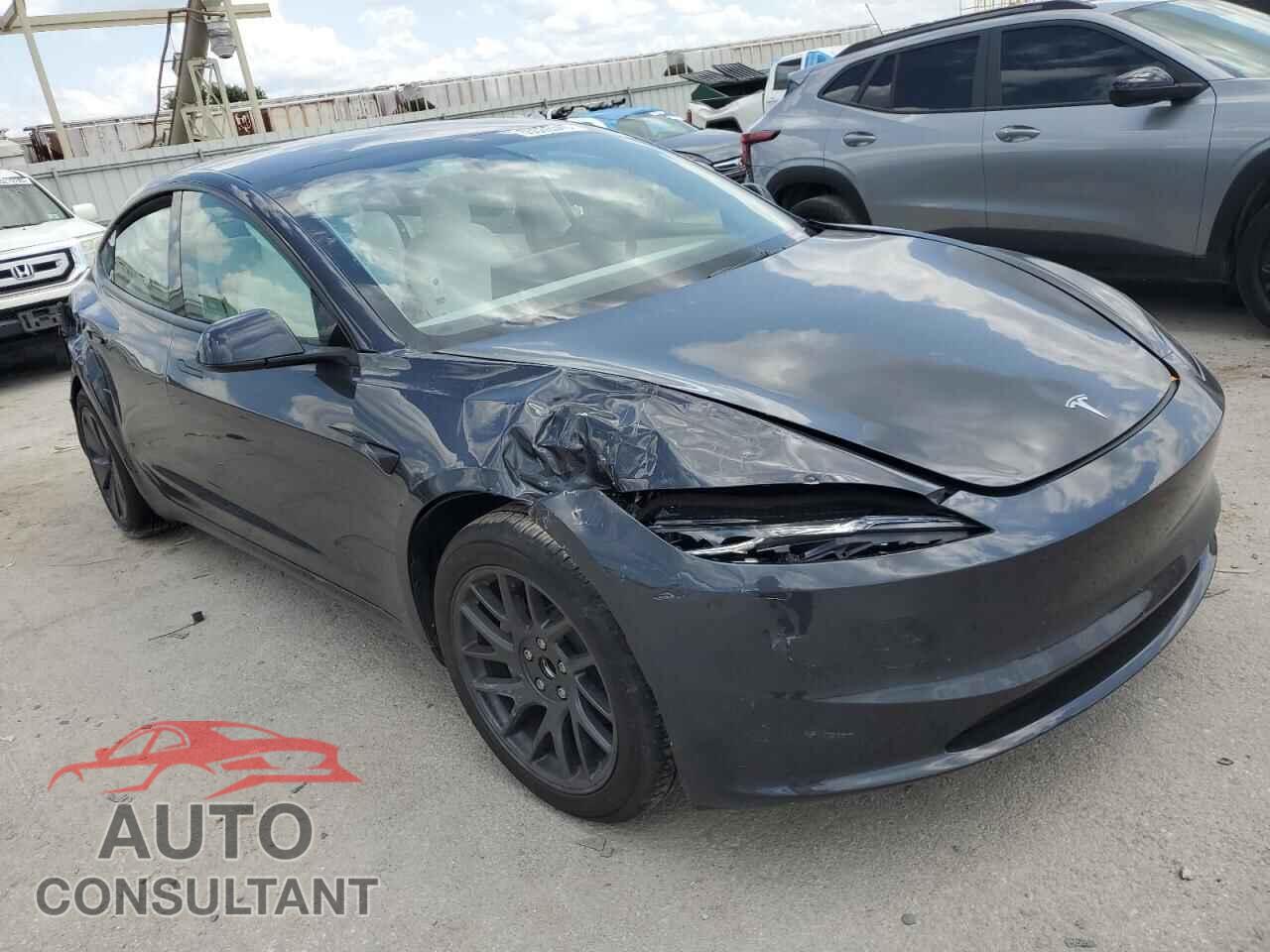 TESLA MODEL 3 2025 - 5YJ3E1EA2SF034306