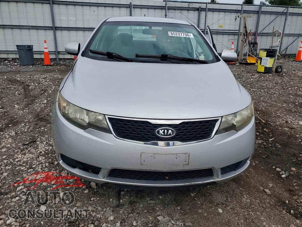 KIA FORTE 2012 - KNAFT4A2XC5511406