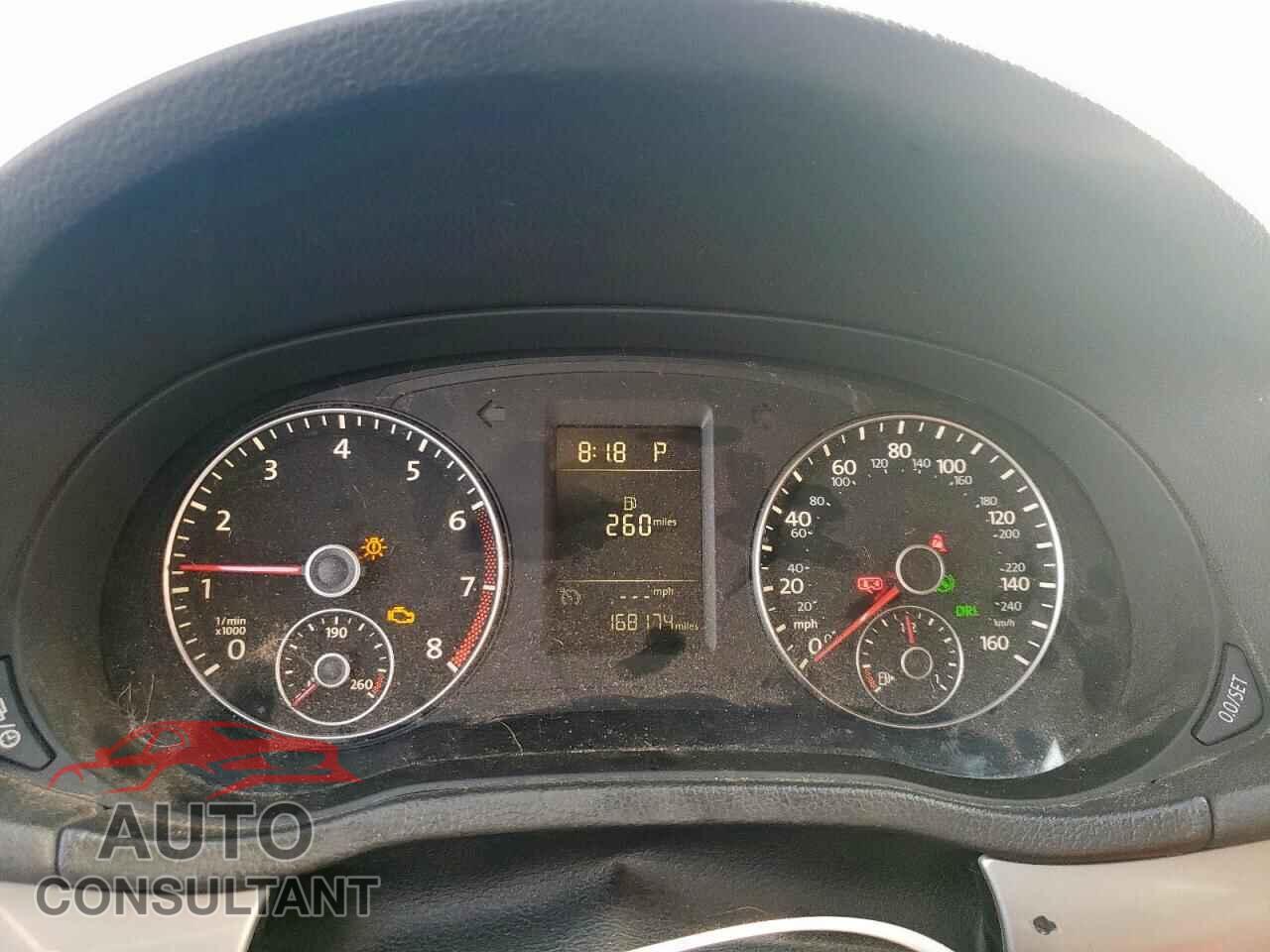 VOLKSWAGEN PASSAT 2015 - 1VWAT7A37FC020019