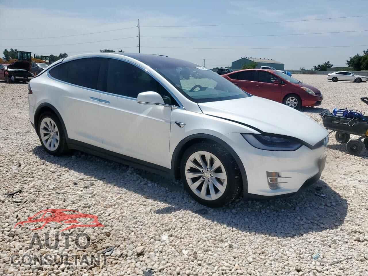 TESLA MODEL X 2020 - 5YJXCBE28LF268358