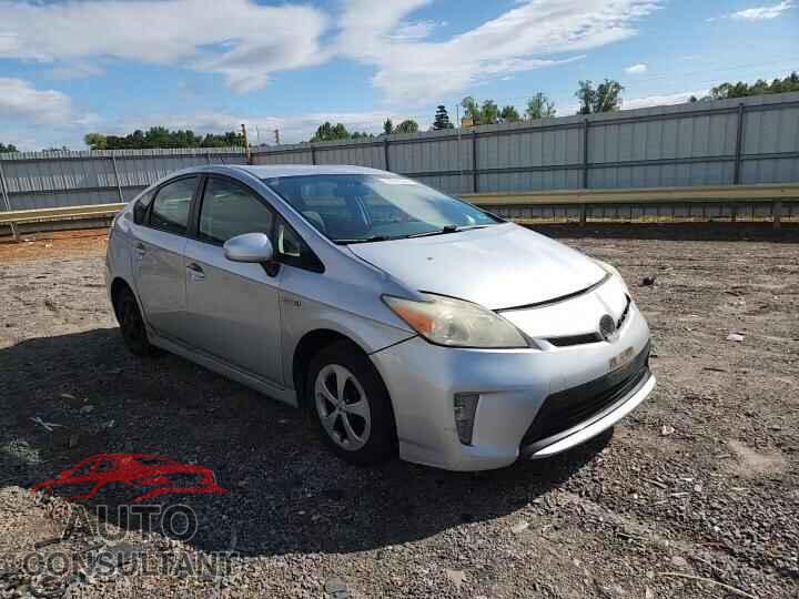 TOYOTA PRIUS 2013 - JTDKN3DUXD5661925