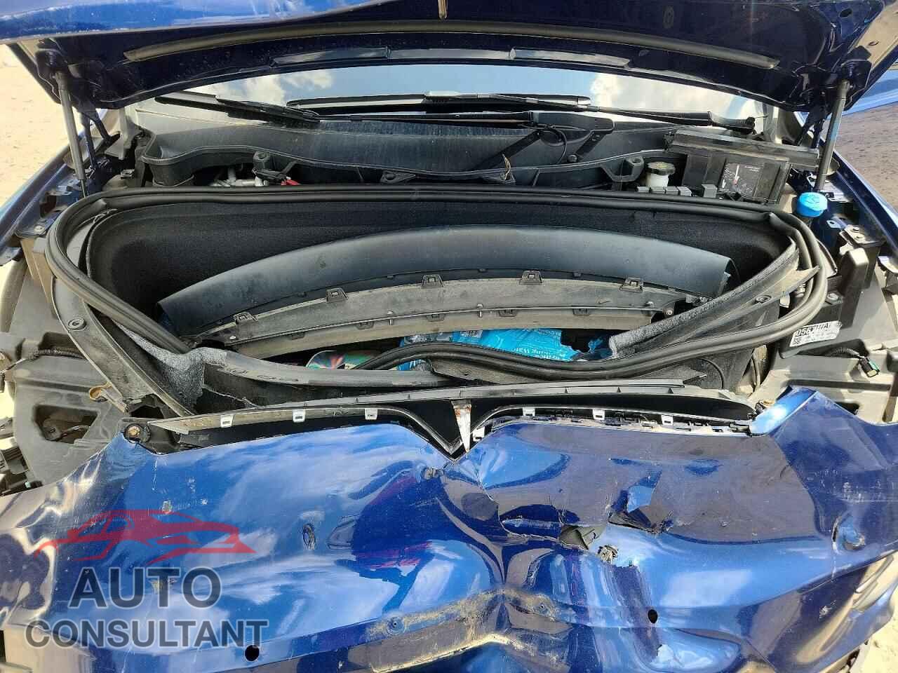 TESLA MODEL X 2016 - 5YJXCBE21GF018143