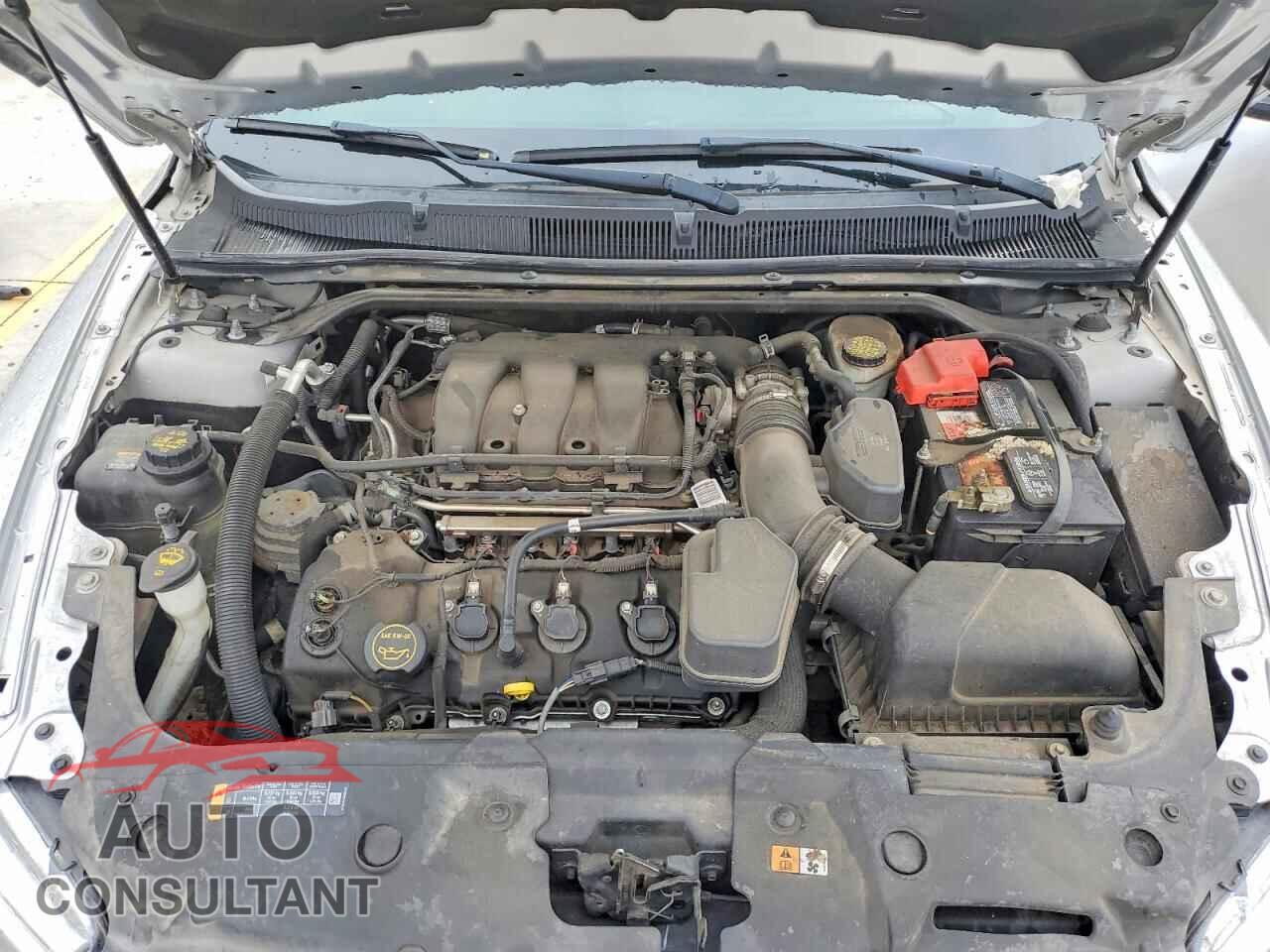 FORD TAURUS 2017 - 1FAHP2F82HG119197