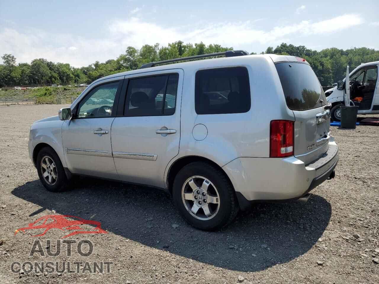 HONDA PILOT 2011 - 5FNYF4H96BB018714