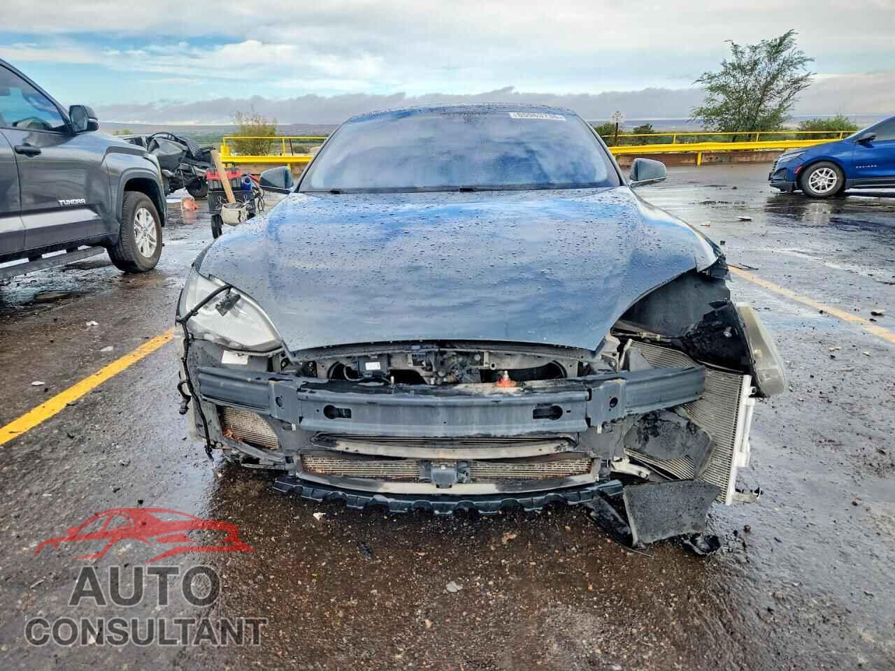 TESLA MODEL S 2014 - 5YJSA1S18EFP59005