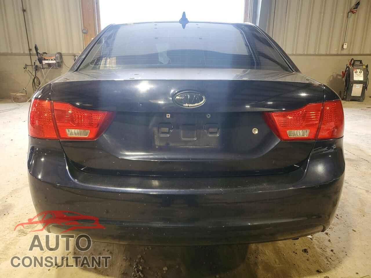 KIA OPTIMA 2010 - KNAGG4A83A5414932