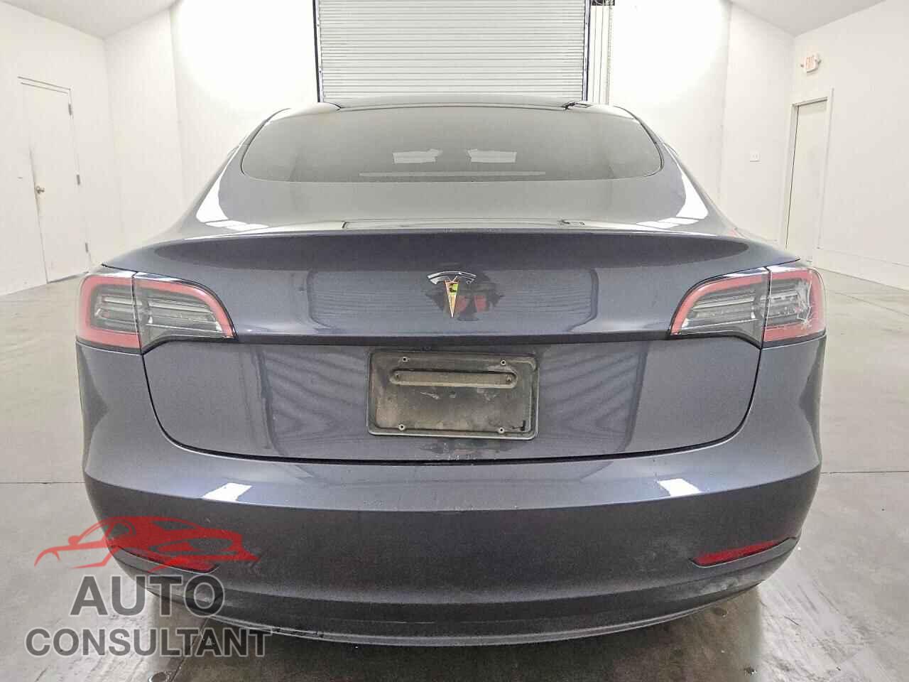 TESLA MODEL 3 2023 - 5YJ3E1EA1PF696868