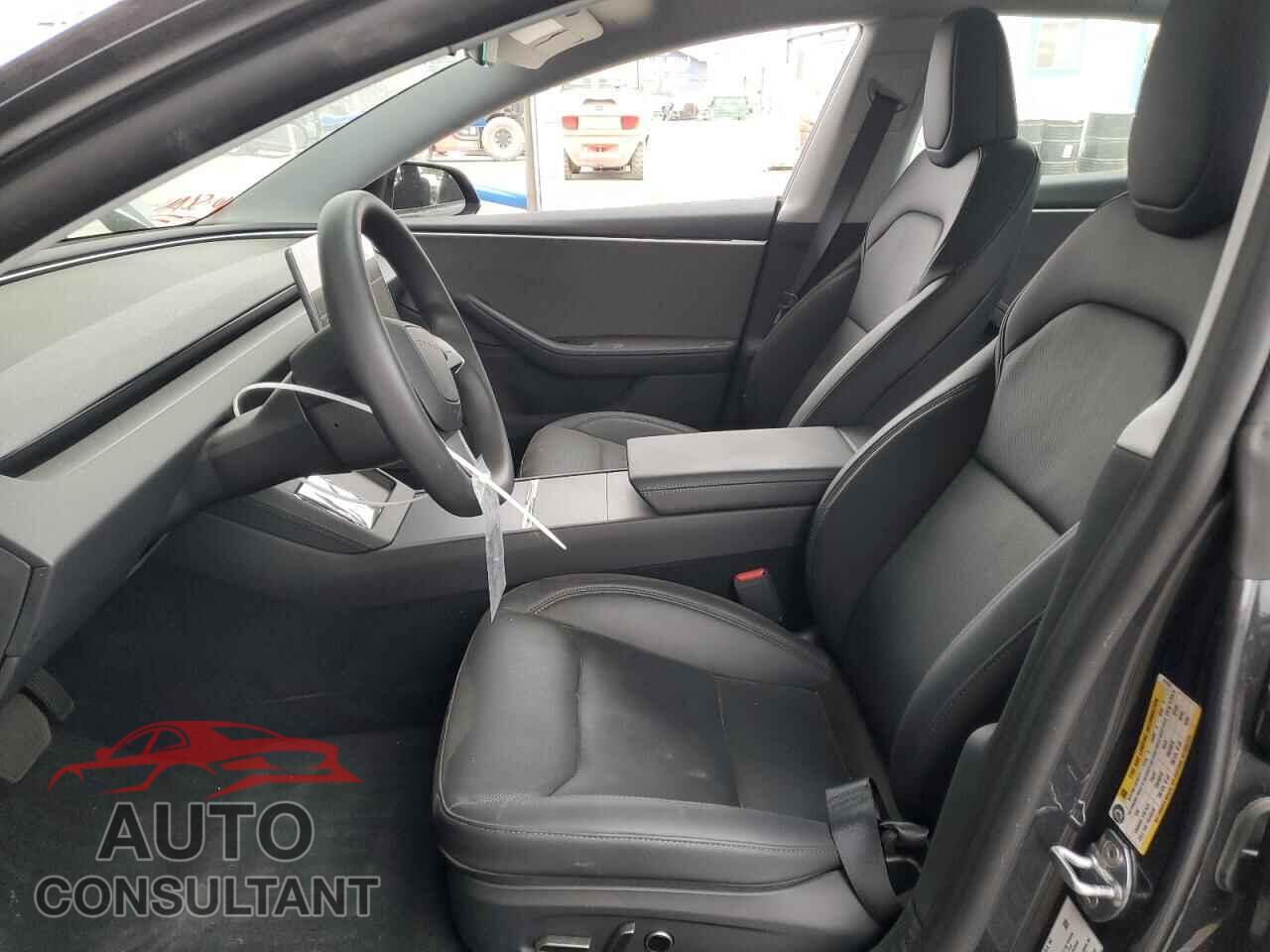 TESLA MODEL 3 2025 - 5YJ3E1EA2SF971317