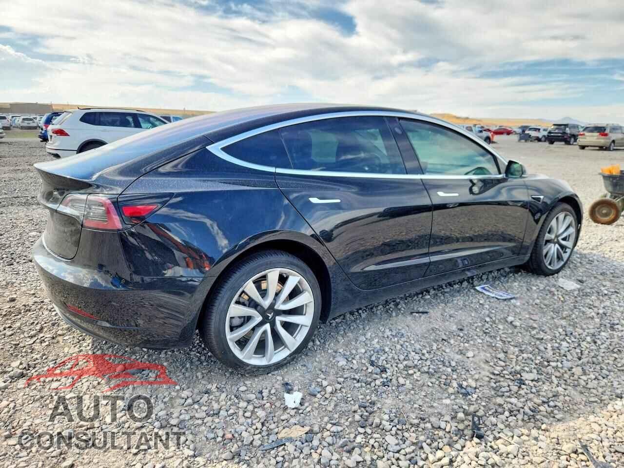 TESLA MODEL 3 2018 - 5YJ3E1EA1JF176435