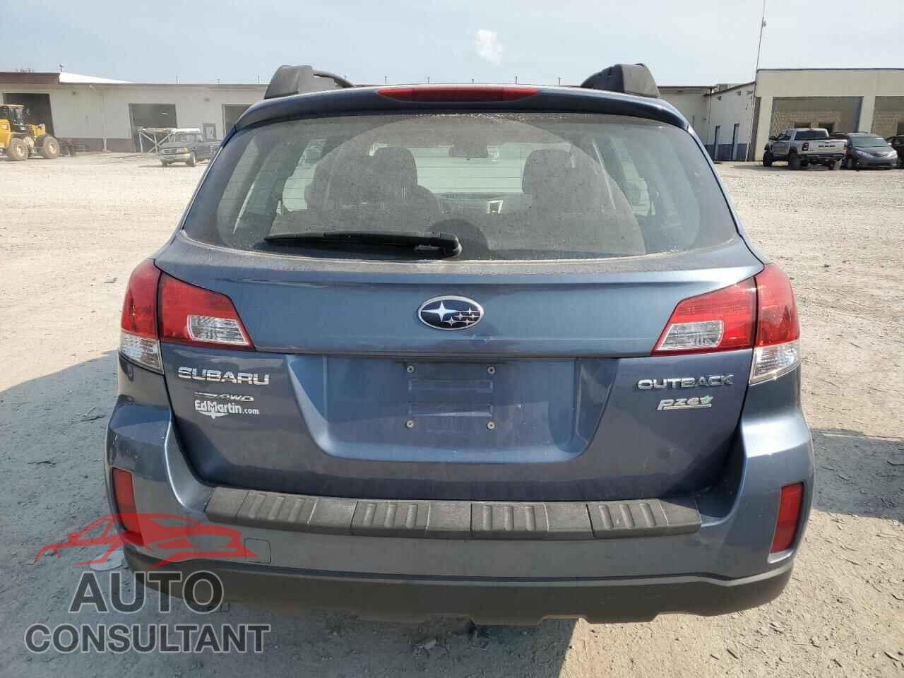 SUBARU OUTBACK 2013 - 4S4BRBAC2D3213812