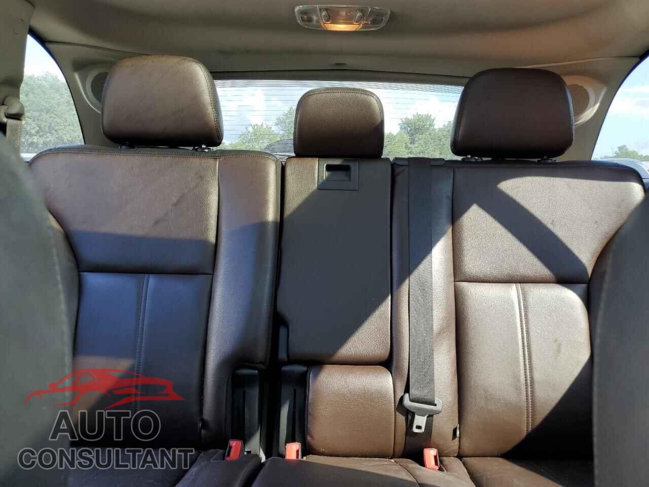 FORD EDGE 2011 - 2FMDK4KC9BBA10324