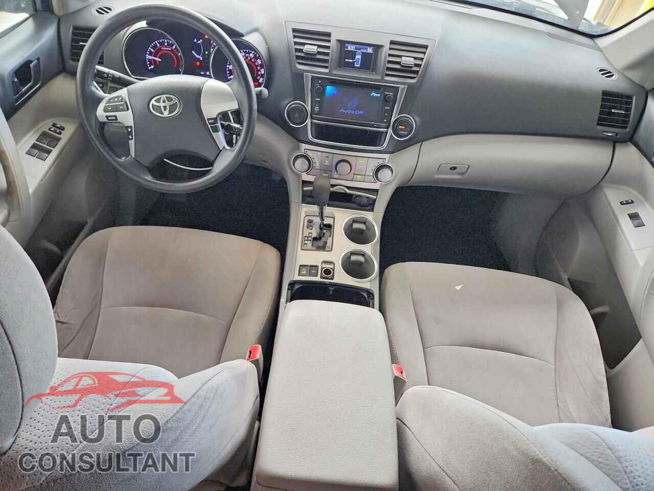 TOYOTA HIGHLANDER 2013 - 5TDBK3EH8DS274133