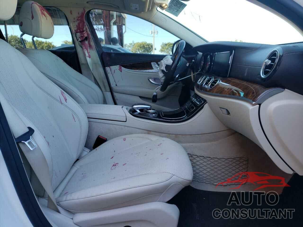 MERCEDES-BENZ E-CLASS 2018 - WDDZF4KB7JA360816